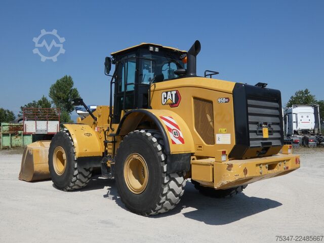 Kerekes rakodó Caterpillar 950 GC