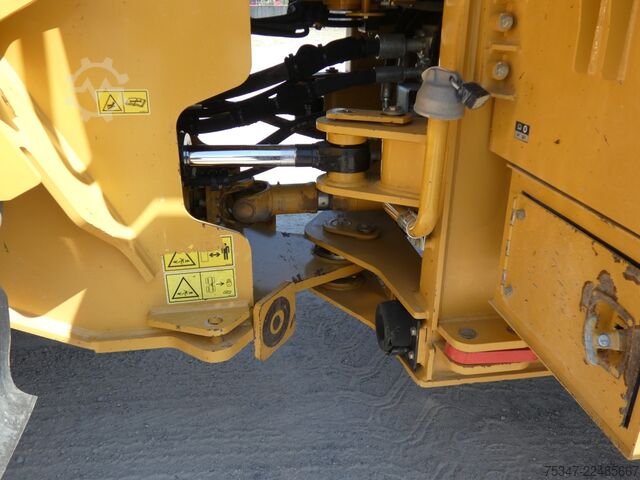 Kerekes rakodó Caterpillar 950 GC