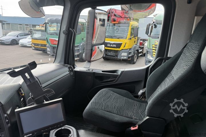 Üç taraflı damperli kamyon Mercedes-Benz Arocs 3243 8x4 Schwarzmüller / Swiss-Vehicle