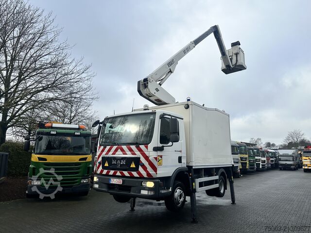 Vrachtwagen met bakwagen MAN TGL 12.180 Koffer mit Ruthmann Versalift 14.90m