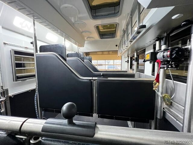 Camião para gado MERCEDES-BENZ 2651 STX 5 Pferde DOP. POP-OUT+POP-UP  EXKLUSIVE
