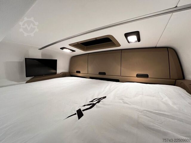 Camião para gado MERCEDES-BENZ 2651 STX 5 Pferde DOP. POP-OUT+POP-UP  EXKLUSIVE