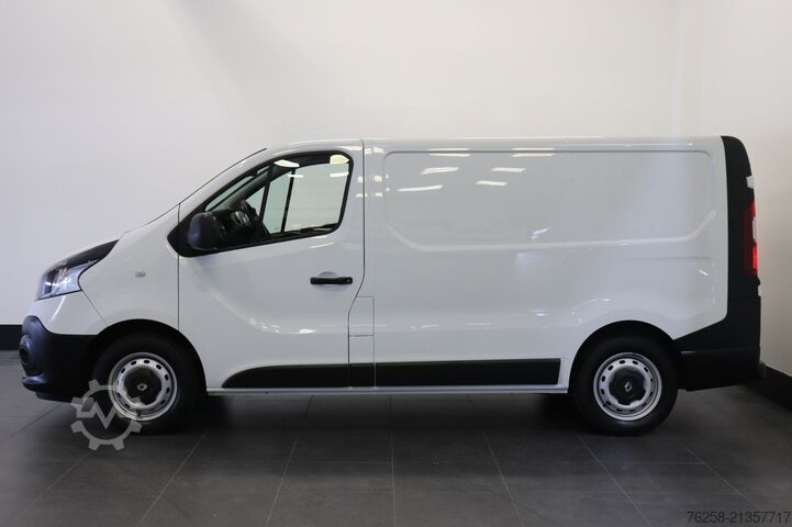 Furgoneta Renault Trafic 1.6 dCi 125PK EURO 6 - Airco - Navi - Cr...