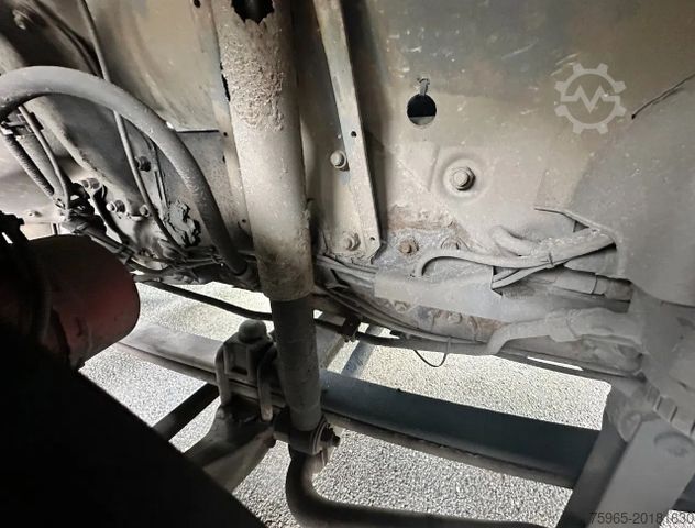 Standaard trekker SCANIA P94-310 EURO 2 MANUAL GEARBOX GOOD CONDITION MIC