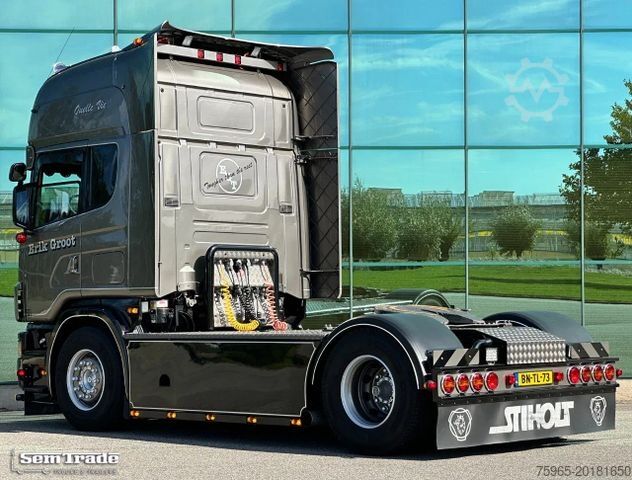 Standaard trekker SCANIA R164-480 V8 RETARDER MANUAL GEARBOX SHOWTRUCK CO