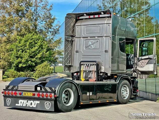 Standaard trekker SCANIA R164-480 V8 RETARDER MANUAL GEARBOX SHOWTRUCK CO
