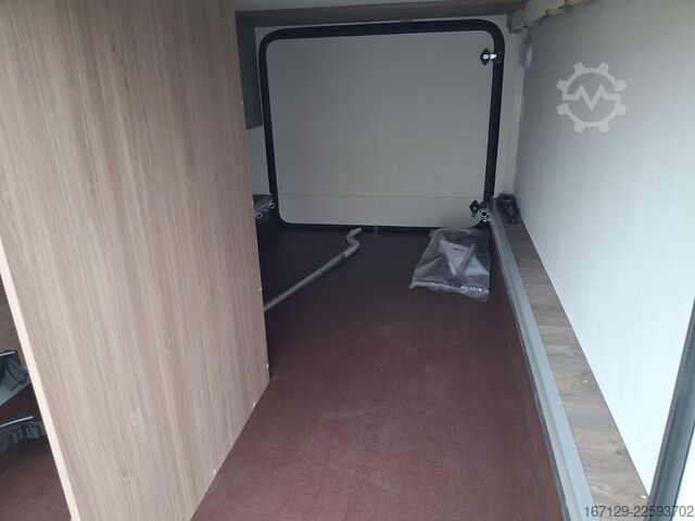 Yarı entegre karavan CARADO Edition26 T Ford 449