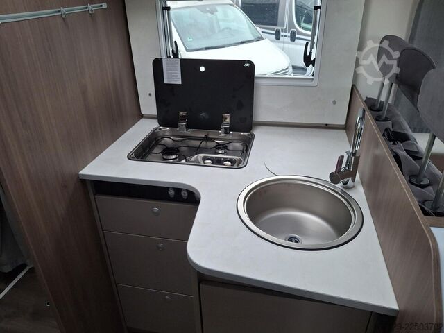 Yarı entegre karavan CARADO Edition26 T Ford 449