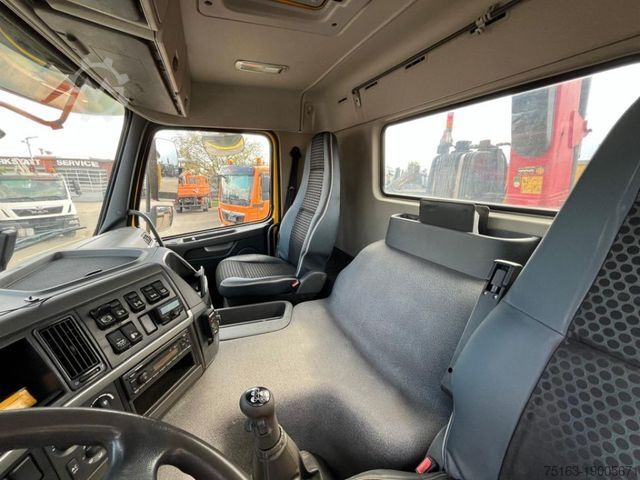 Vrachtauto met open laadbak VOLVO FM 330 4x4 Pritsche Kran Singelreifen Funkfernbe