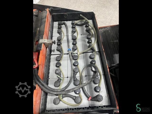 Heftruck Toyota 7FBEST13