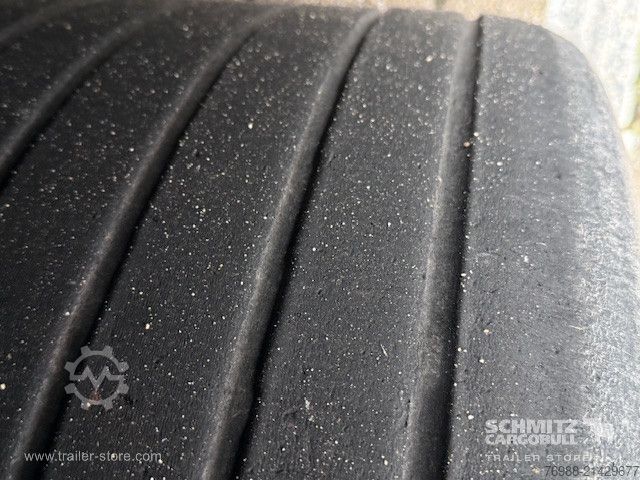 Otevřený návěs s plachtou Schmitz Cargobull Curtainsider Mega