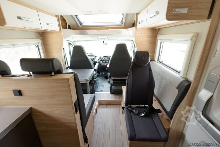 Half-integraal camper Fiat Ducato Weinsberg Carasuite 2020 | Completamente accessoriato|5 posti letto