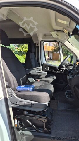 Minibüs Opel Movano Mobility Airline Boden Rolli