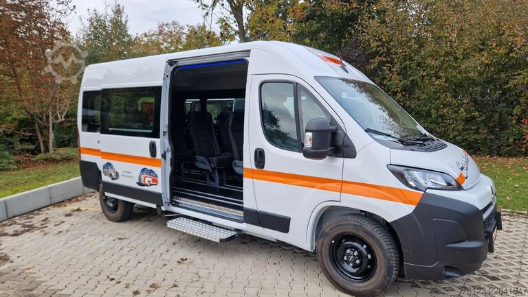 Minibüs Opel Movano Mobility Airline Boden Rolli