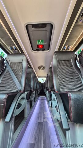 Minibüs IVECO 2x Daily 70 Lagerfahrzeug Ferqui Sunrise 2,5 m B