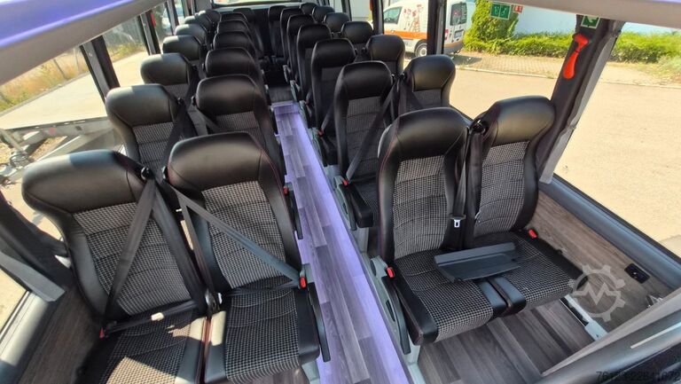Minibüs IVECO 2x Daily 70 Lagerfahrzeug Ferqui Sunrise 2,5 m B
