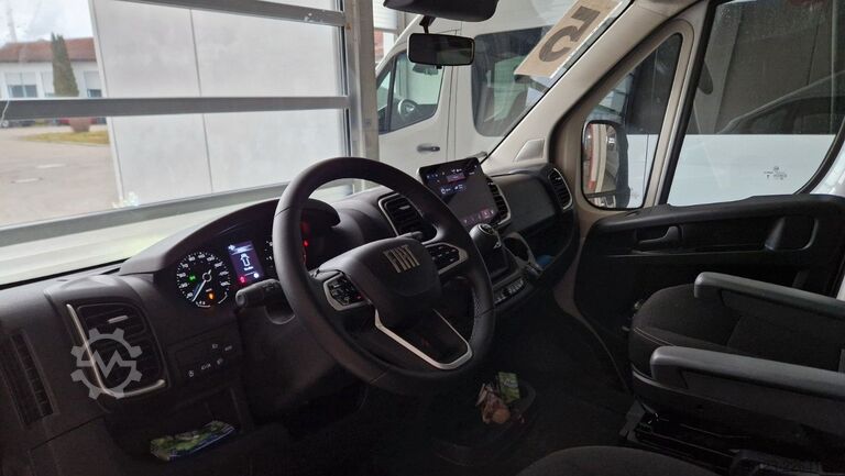 Minibüs FIAT Ducato 9 Sitzer Mobility Airlineboden Rolli