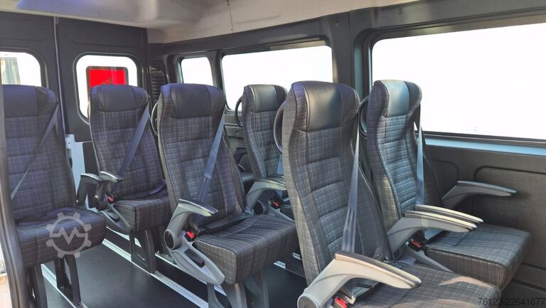 Minibüs FIAT Ducato 9 Sitzer Mobility Airlineboden Rolli
