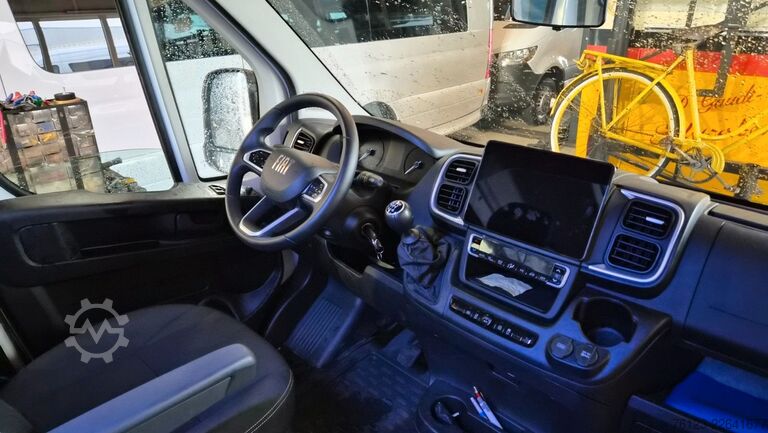 Minibüs FIAT Ducato 9 Sitzer Mobility Airlineboden Rolli