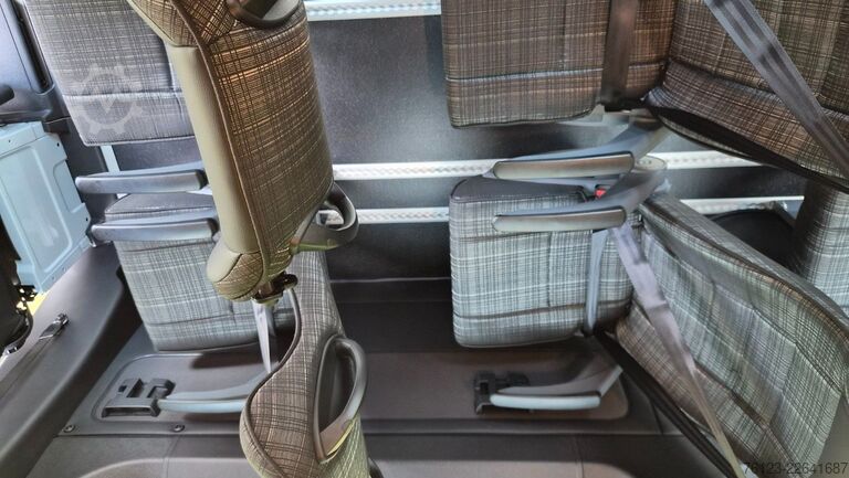 Minibuss MERCEDES-BENZ Sprinter 315 VIP Mobility 23 Airlineboden Lage