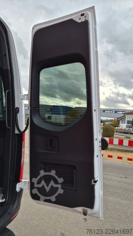 Minibuss MERCEDES-BENZ Sprinter Elektro 9 Sitzer Bürgerbus