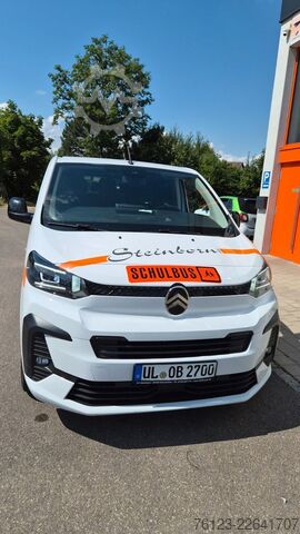 Minibuss Citroën SpaceTourer Opel Zafira Plus M 9 Sitzer