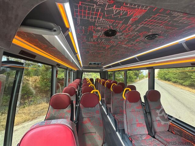 Minibuss MERCEDES-BENZ 30 Sitzer Schul- Transferbus 519 Lagerfahrzeug