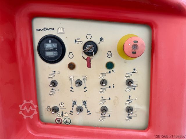 Εργατική πλατφόρμα Skyjack SJ46AJ 4x4 Diesel / 16 Meter