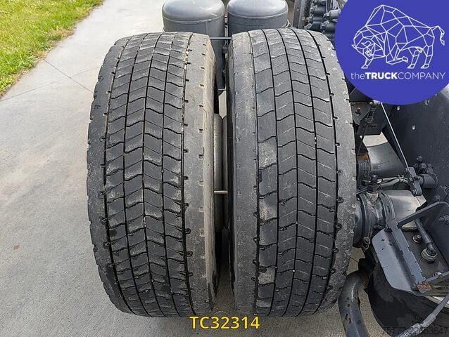 Chassis met cabine DAF XF 450