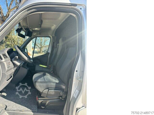 Van Renault Master Haras 1-2 Pferde
