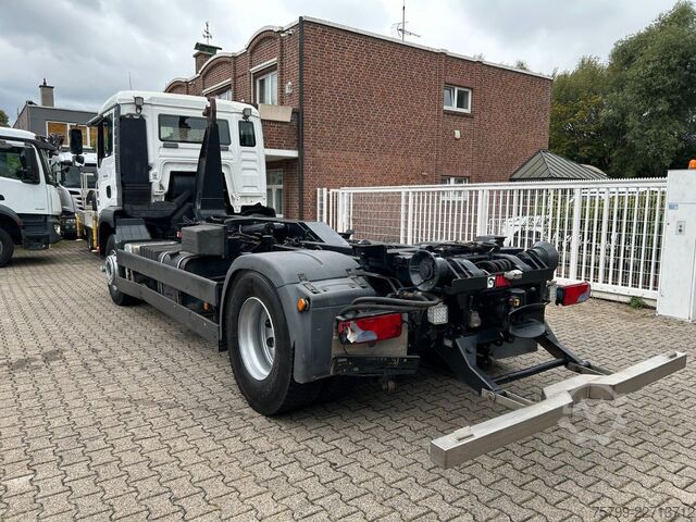 Camião porta-contentores de gancho MAN 18.430 Knickhaken-Kranleitung-40 Fuß Container