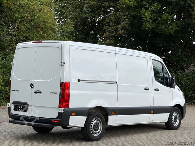 Minibus MERCEDES-BENZ Sprinter 317 BlueTEC Lang 2 x Schiebetür Klima