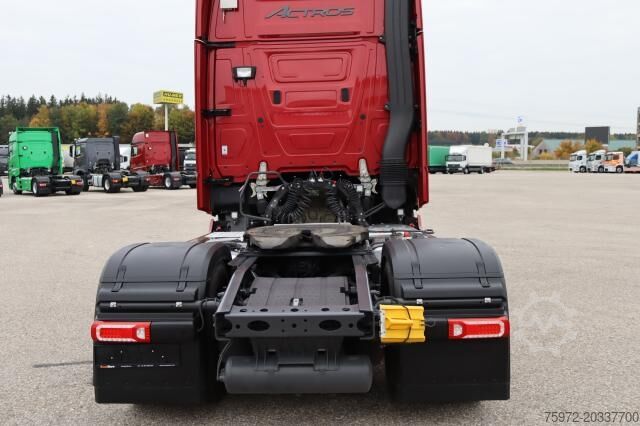 Tracteur routier standard Mercedes-Benz Actros 1851 LS