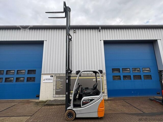 VS-22741 Elektryczny wózek widłowy typu triplex Still RX20-14 STILL RX20 - 14