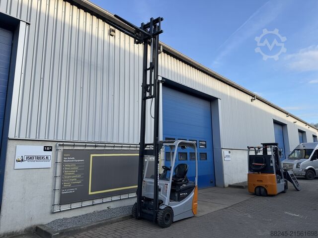 VS-22743 Elektryczny kompaktowy wózek widłowy typu triplex Still RX50-13 STILL RX50-13