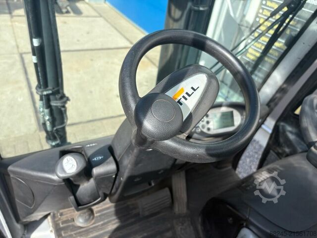 VS-22746 Elektryczny wózek widłowy typu triplex Still RX60-35 STILL RX60-35