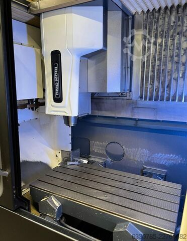 Vertikales Bearbeitungszentrum Deckel Maho DMC 850V