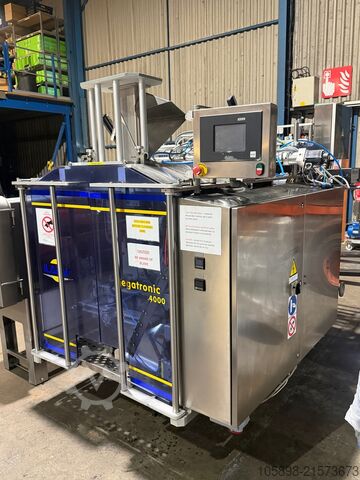 Pionowa maszyna do formowania, napełniania i zgrzewania worków / pakowacz Ilapak VT4000S