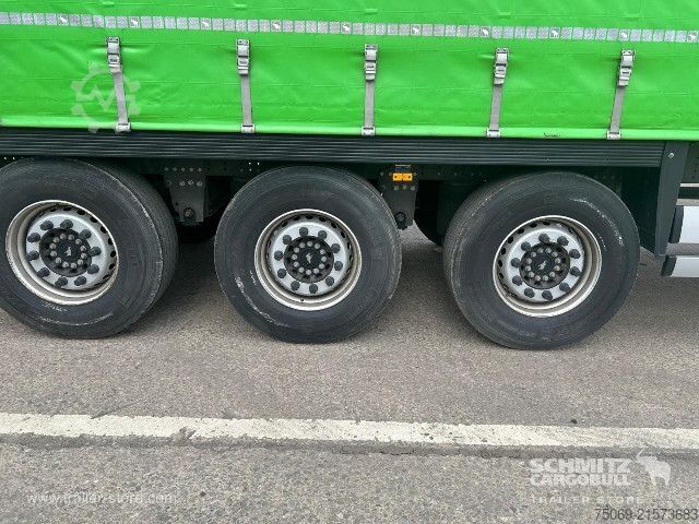 Naczepa otwarta z plandeką Schmitz Cargobull Curtainsider Standard UK