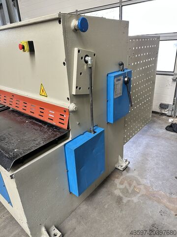 Hydrauliska giljotinsaxar Ermak HGS 3100x6 mm