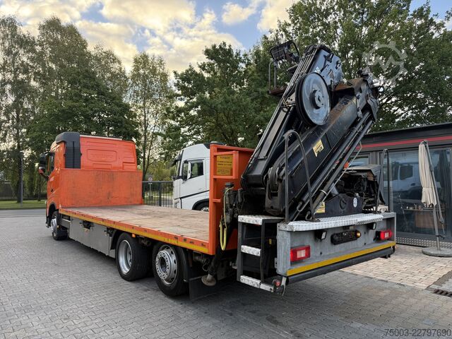 Ciężarówka z płaską platformą Volvo FH420 6X2*4 Kran Hiab 166-4
