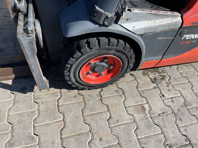 Elektrische vorkheftruck 3 wielen Linde E16-02
