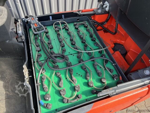 Elektrische vorkheftruck 3 wielen Linde E16-02