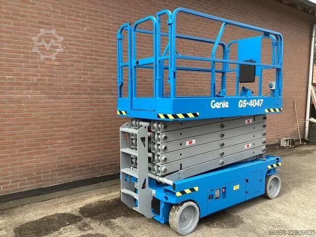 Gebruikte schaarhoogwerker Genie GS-4047 GENIE GS-4047