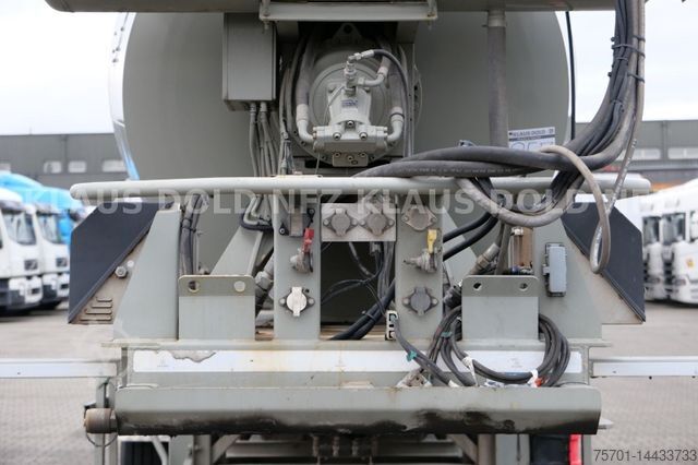 Semirremolque  Louault SR 24 Liebherr  Betonmischer Lenkachse 