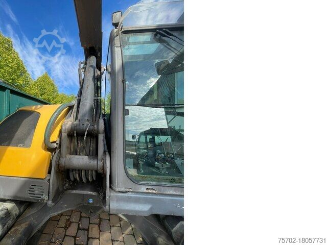 Rupsgraver MECALAC 714 MC Kettenbagger