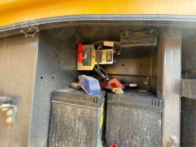 Rupsgraver MECALAC 714 MC Kettenbagger