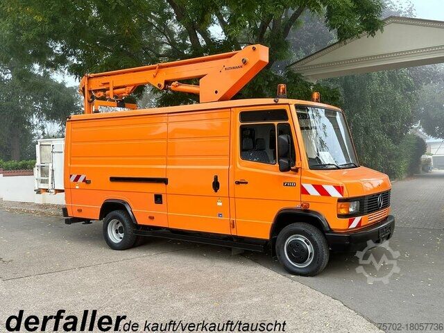 Autocamion cu platformă de lucru Mercedes-Benz 711 mit Ruthmann K 105 Arbeitsbühne