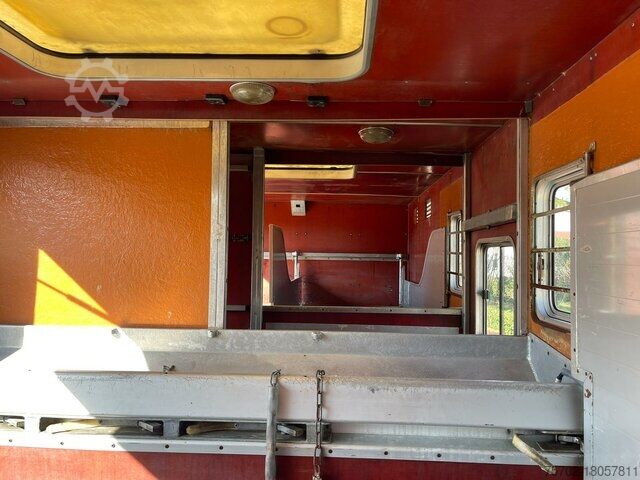 Viehtransporter LKW DAF LF 55250 Niehoffaufbau 6 Pferde