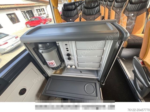 Reisebus MERCEDES-BENZ Tourismo RHD/ Travego/ S 517 HD/ R 08/ R 09